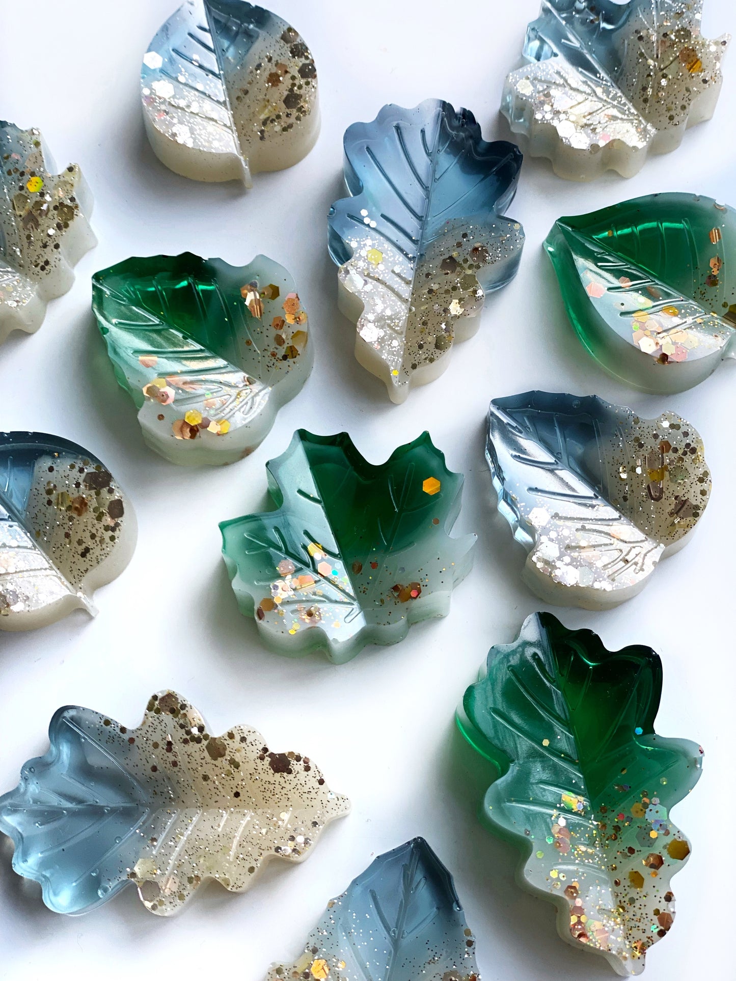 Winter Resin Leaf Set