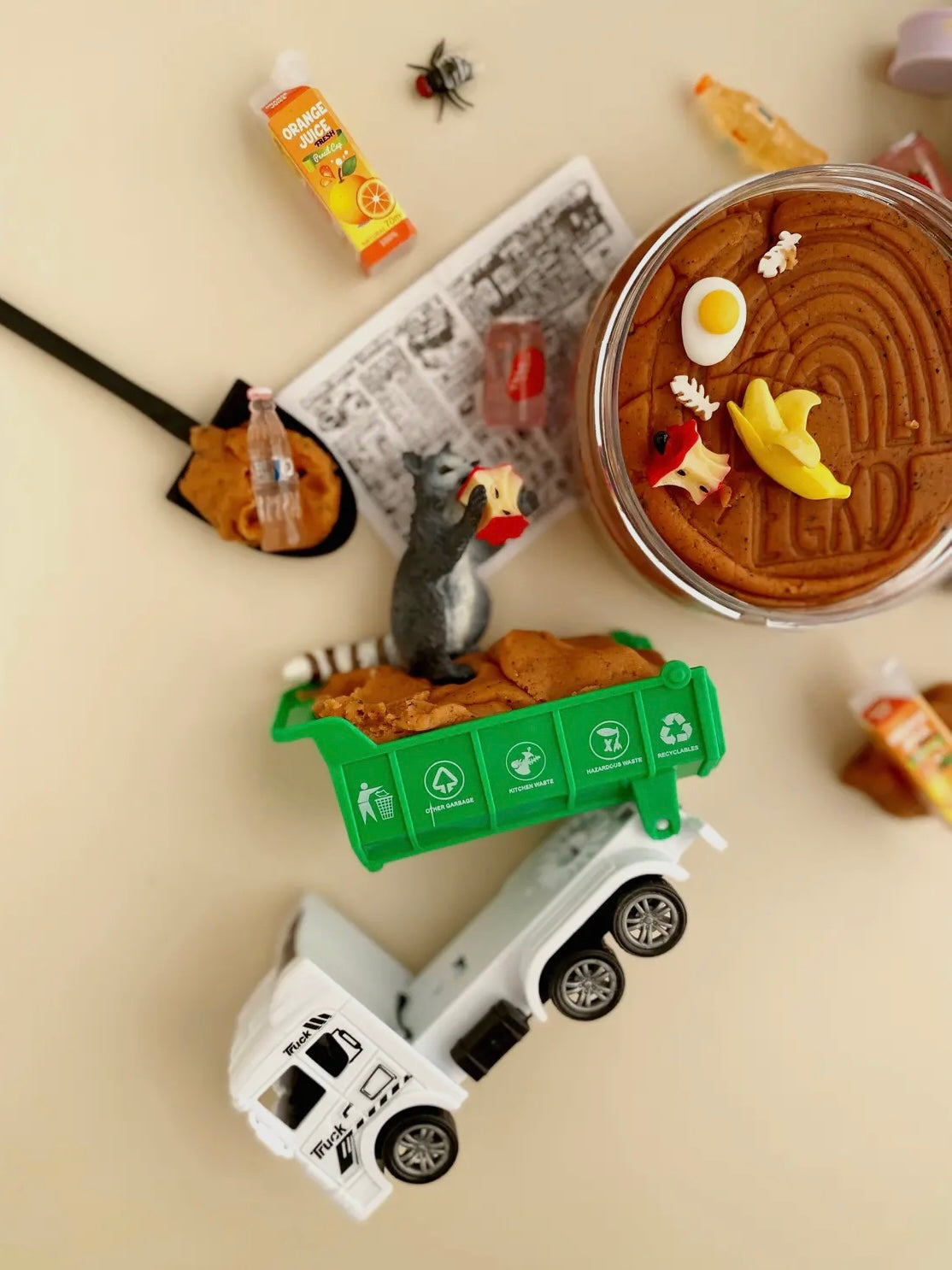 Garbage (Root Beer) Play Dough Kit