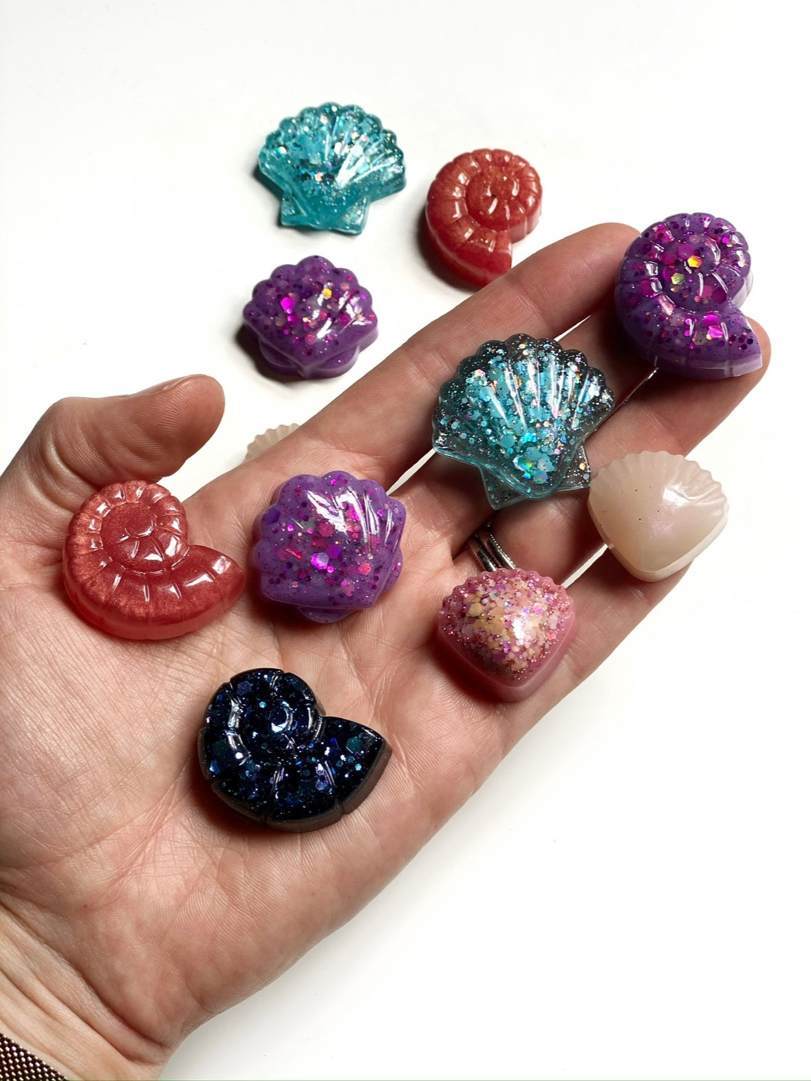 Set of 4 Resin Seashells (Style #5)
