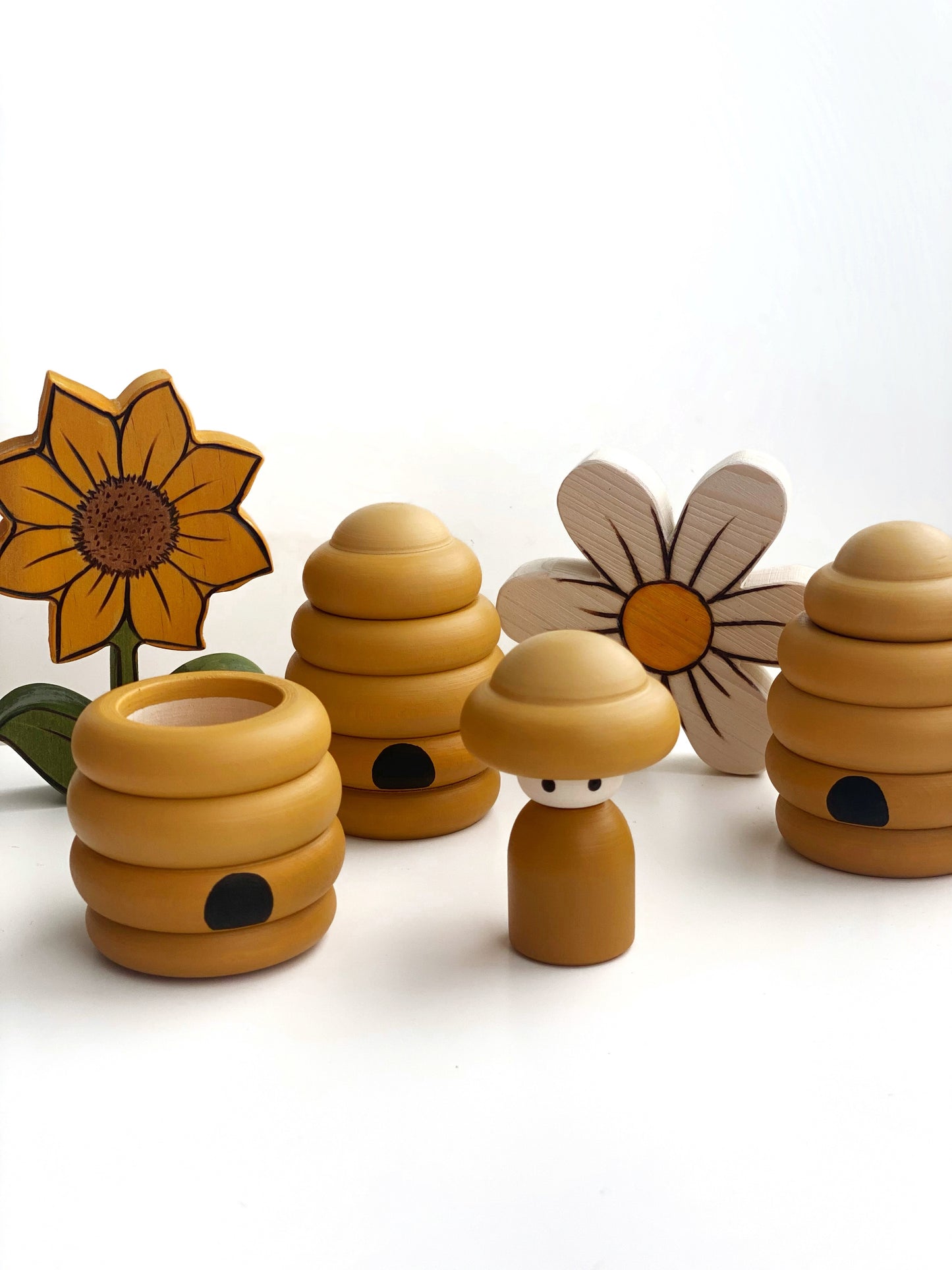 Hats Off Nature Friend Peg Dolls in Cups