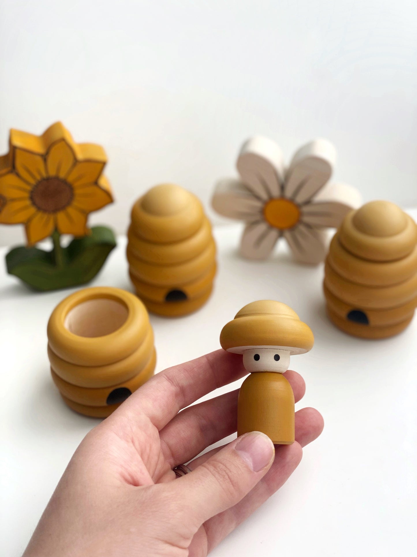 Hats Off Nature Friend Peg Dolls in Cups