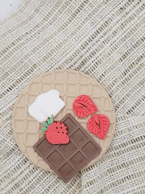 Waffle Eco Set with Loose Parts by T. C. Play