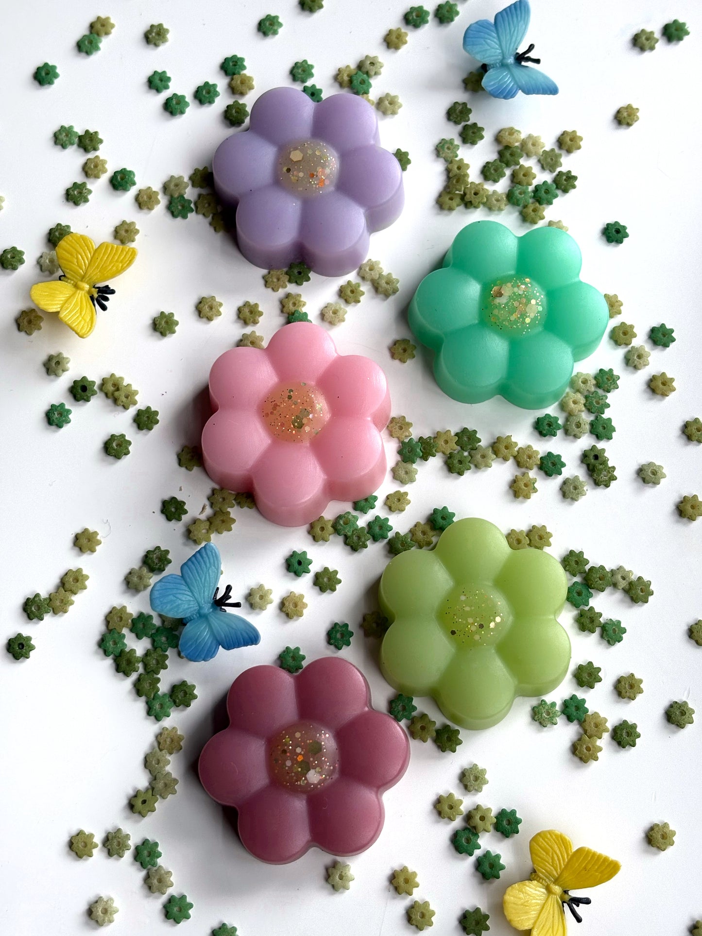 Spring Resin Daisy Counters