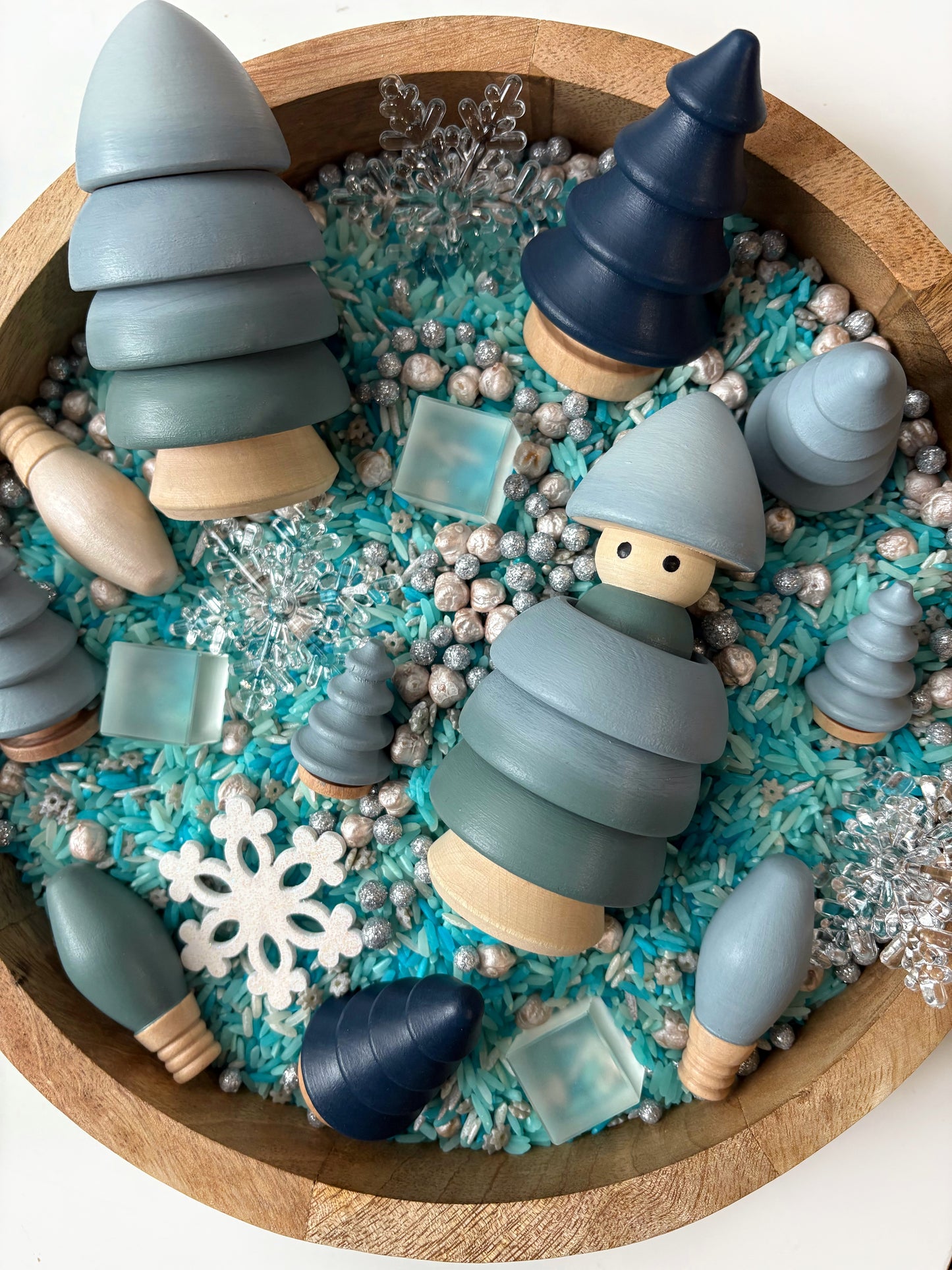 Winter Hats Off Nature Friend Peg Dolls in Cup 2025