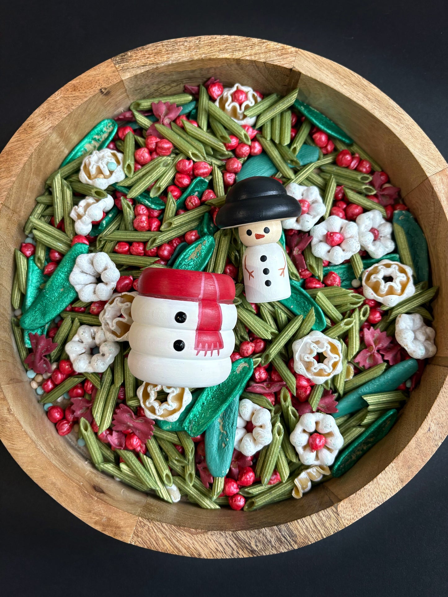 Winter Hats Off Nature Friend Peg Dolls in Cup 2025