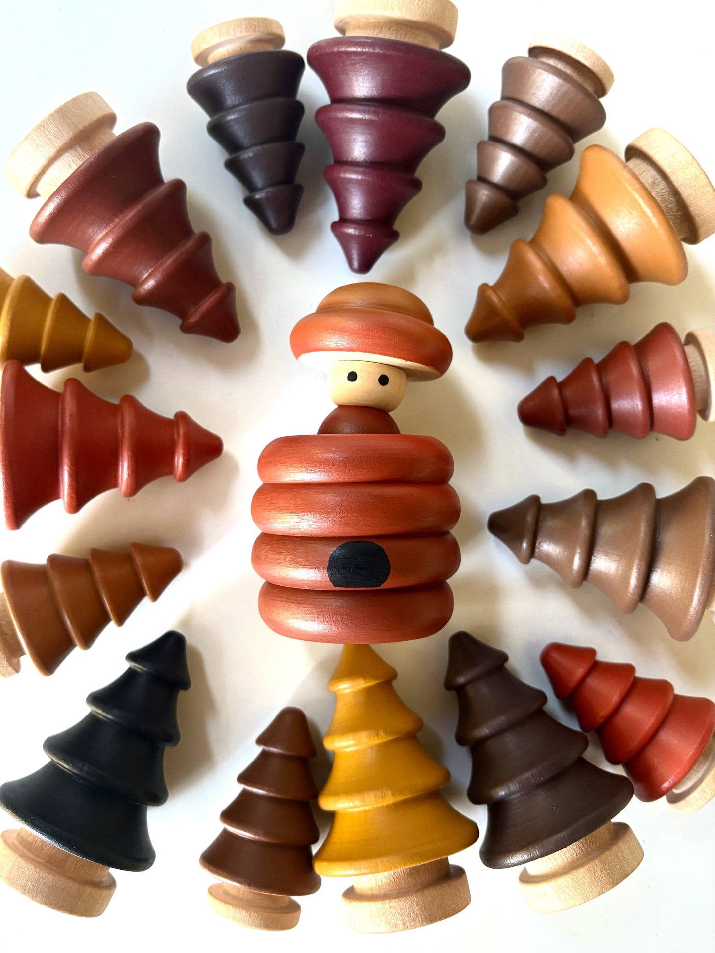 Autumn Hats Off Beehive Peg Doll in Cup