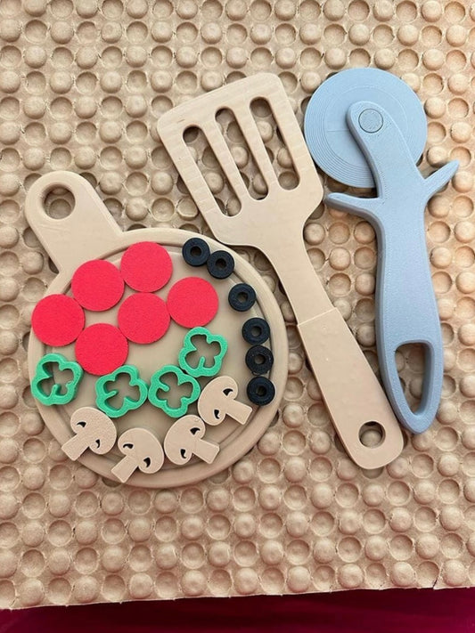 Play Pizza Set by T. C. Play