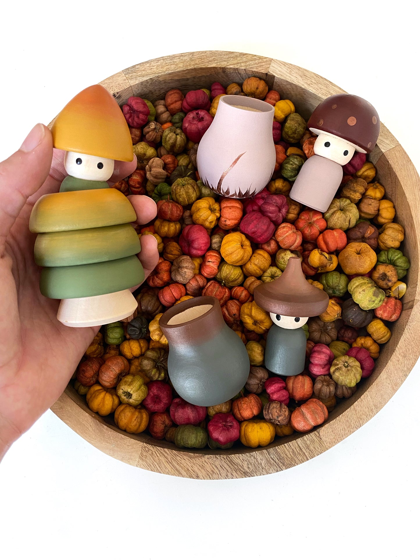 Autumn Hats Off Nature Friend Peg Dolls in Cups