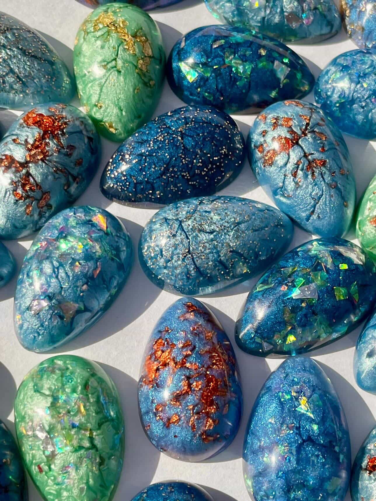 Resin Egg Set by Sileenie