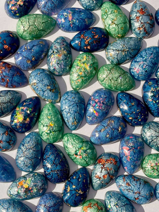 Resin Egg Set by Sileenie