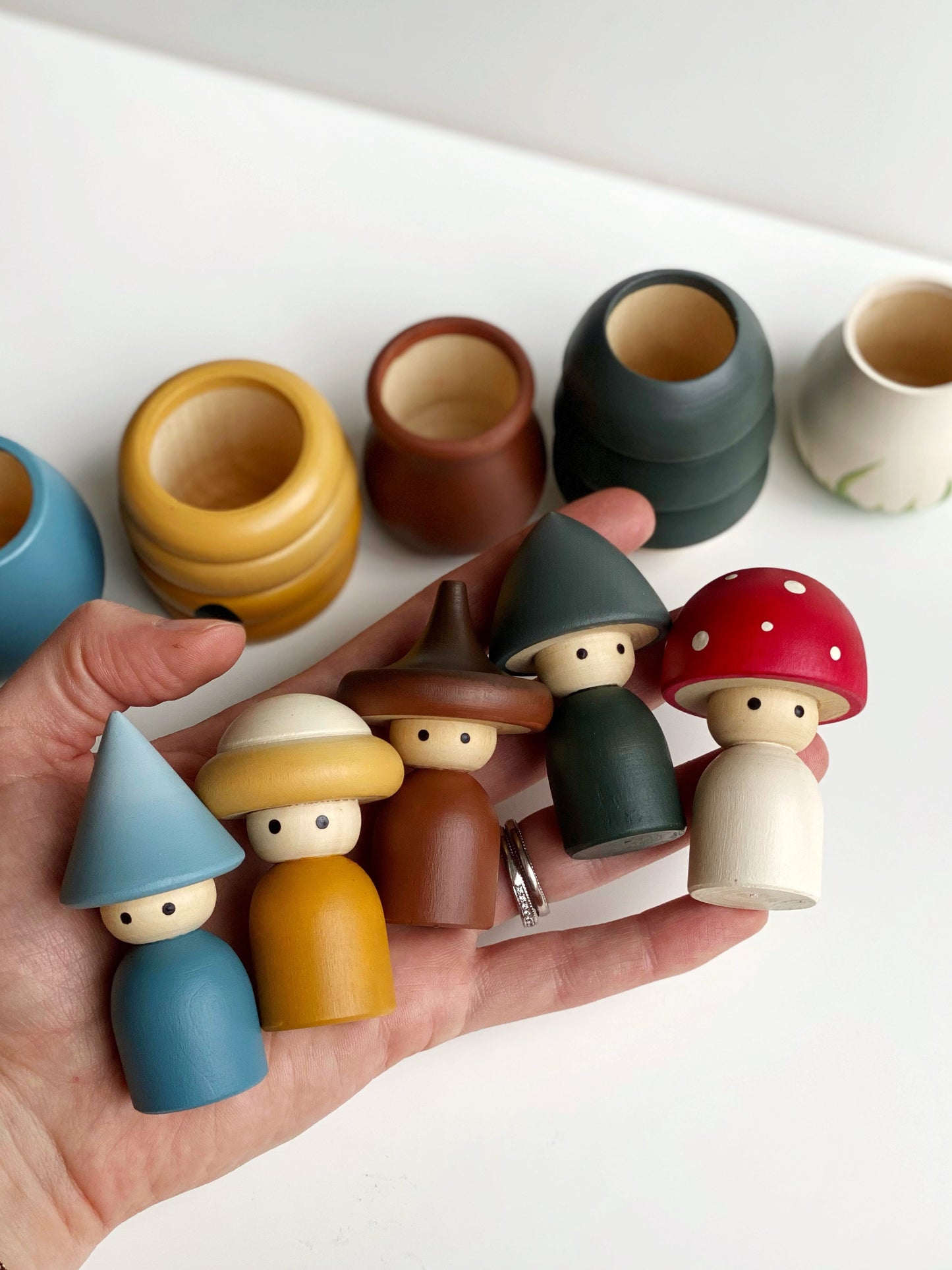 Hats Off Nature Friend Peg Dolls in Cups